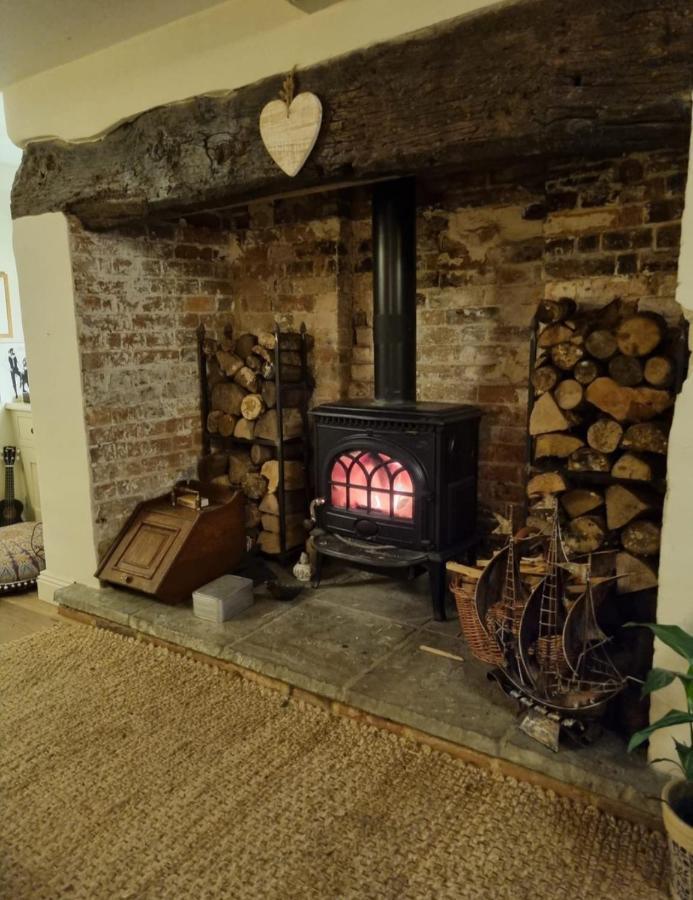 Jackdaw Cottage-Beautiful Cottage, Town Centre Wimborne Minster Eksteriør billede