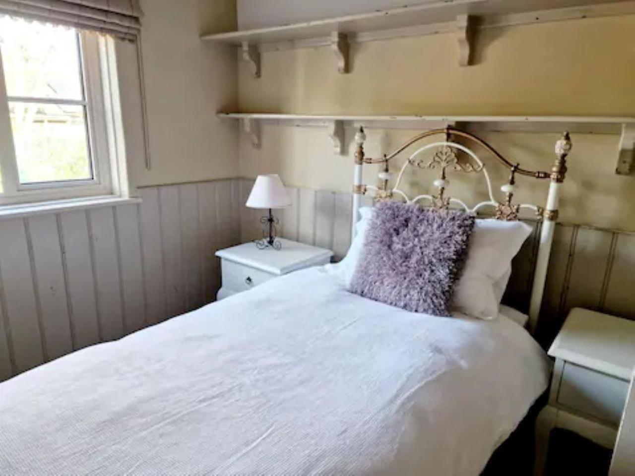 Jackdaw Cottage-Beautiful Cottage, Town Centre Wimborne Minster Eksteriør billede